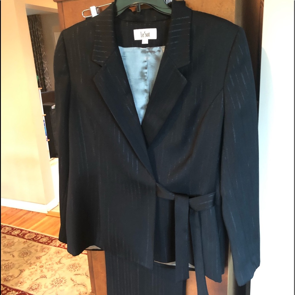 Classy 2-piece Pant Suit